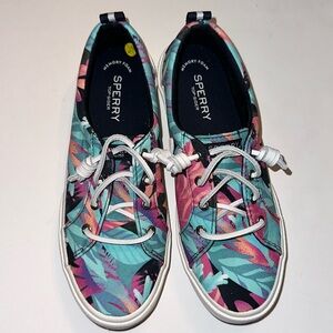 Speedy Pier Wave slip ons